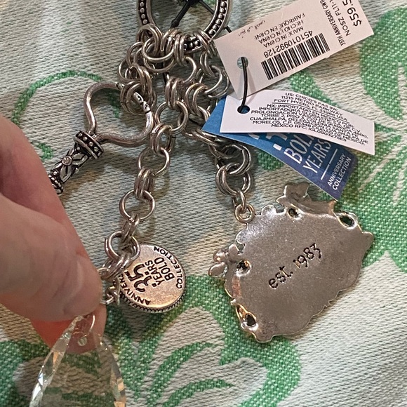 Chicos necklaces, one new with tags to without - Picture 5 of 10